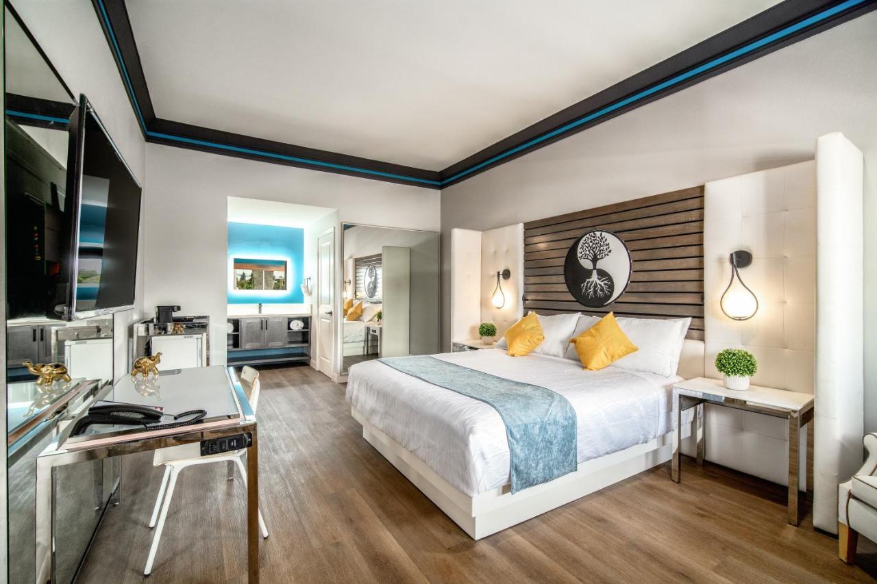 Aspire Inn Studios & Spas เบลฟลาวเวอร์ ภายนอก รูปภาพ
